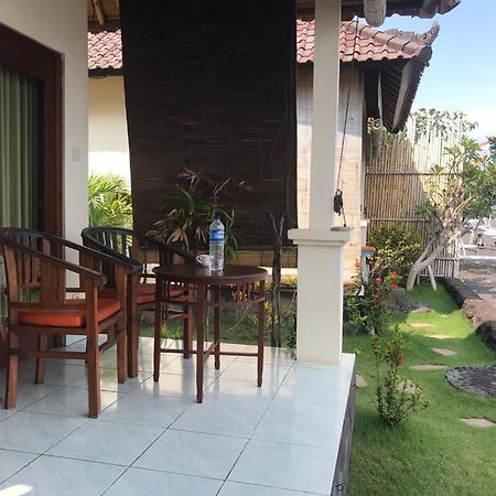 Tambun Sari Beach Homestay Амед Екстер'єр фото