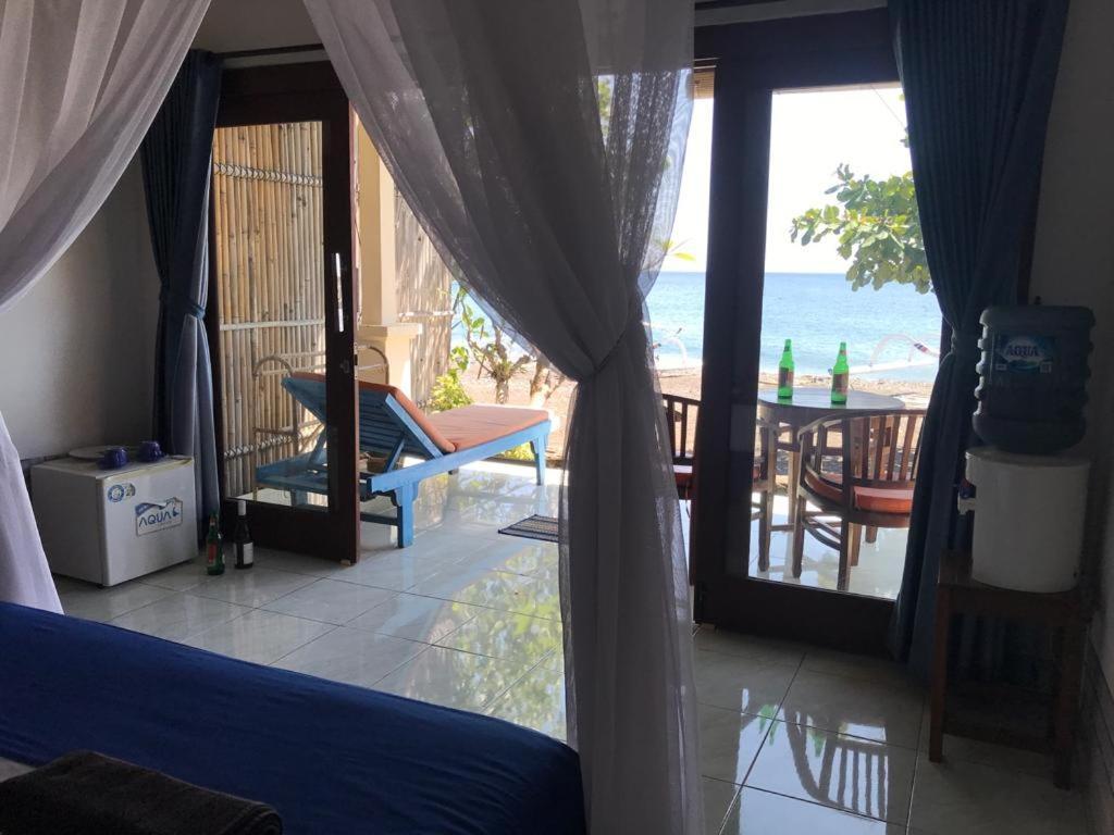 Tambun Sari Beach Homestay Амед Екстер'єр фото